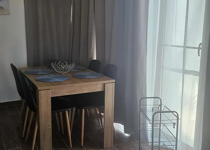 Апартамент Transilvaniya Созопол